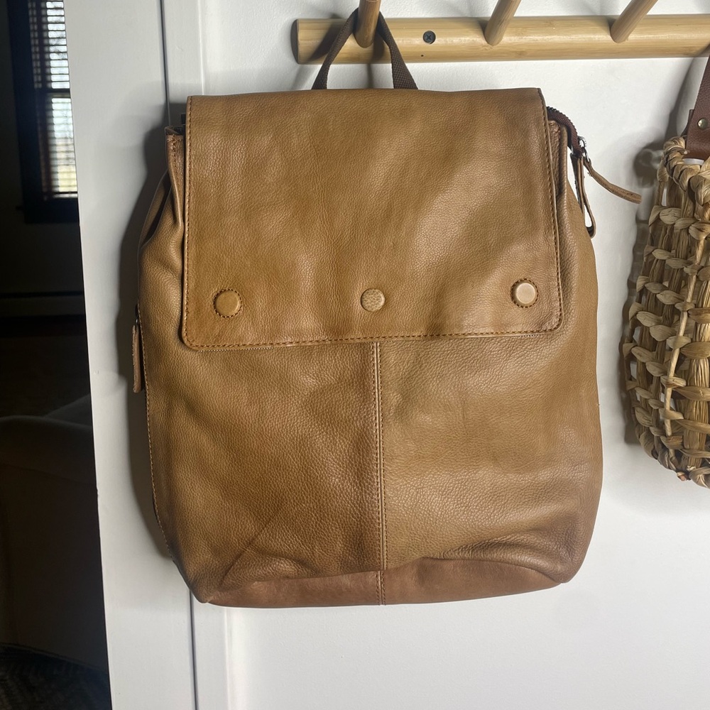 NWT KEAAN The Milano Aria Backpack in Mocha Leather - Picture 4 of 10